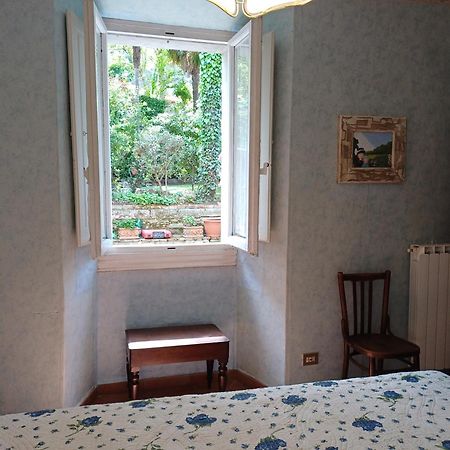 Casa Vacanze Amelia 菲耶索莱 外观 照片